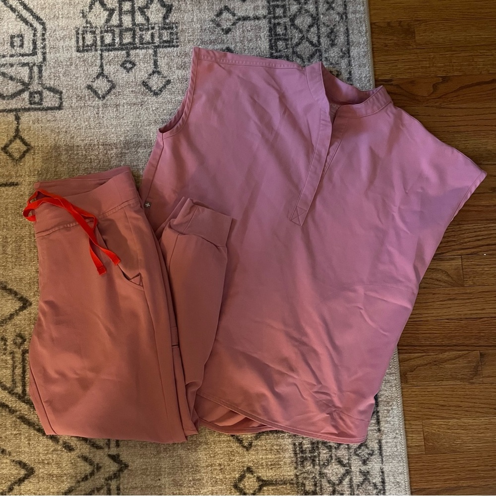 Chalk Pink Figs Scrub Top & Joggers Set